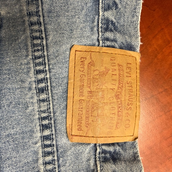 Vintage distressed Levi’s with hand painted design. - Picture 7 of 7